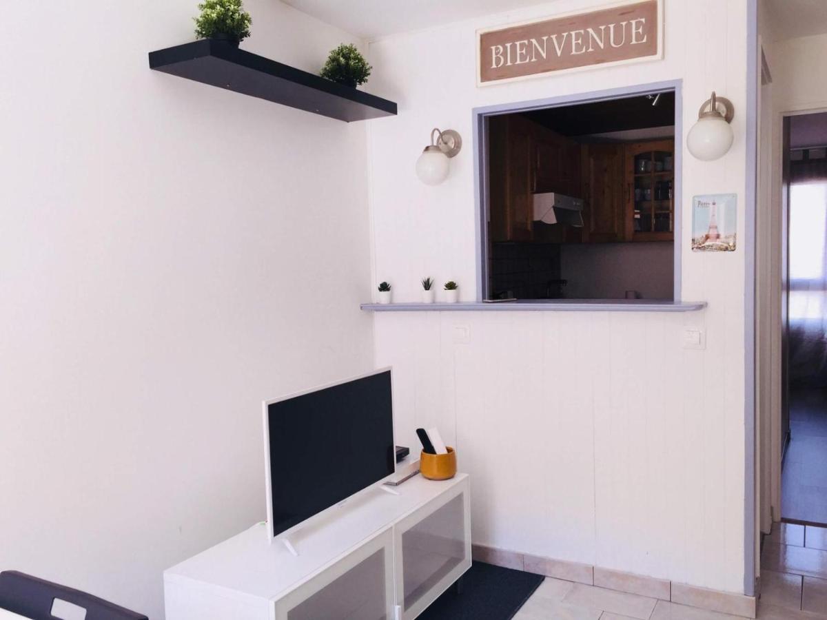 Appartement Eco 6 Personnes Magny-le-Hongre Exterior foto