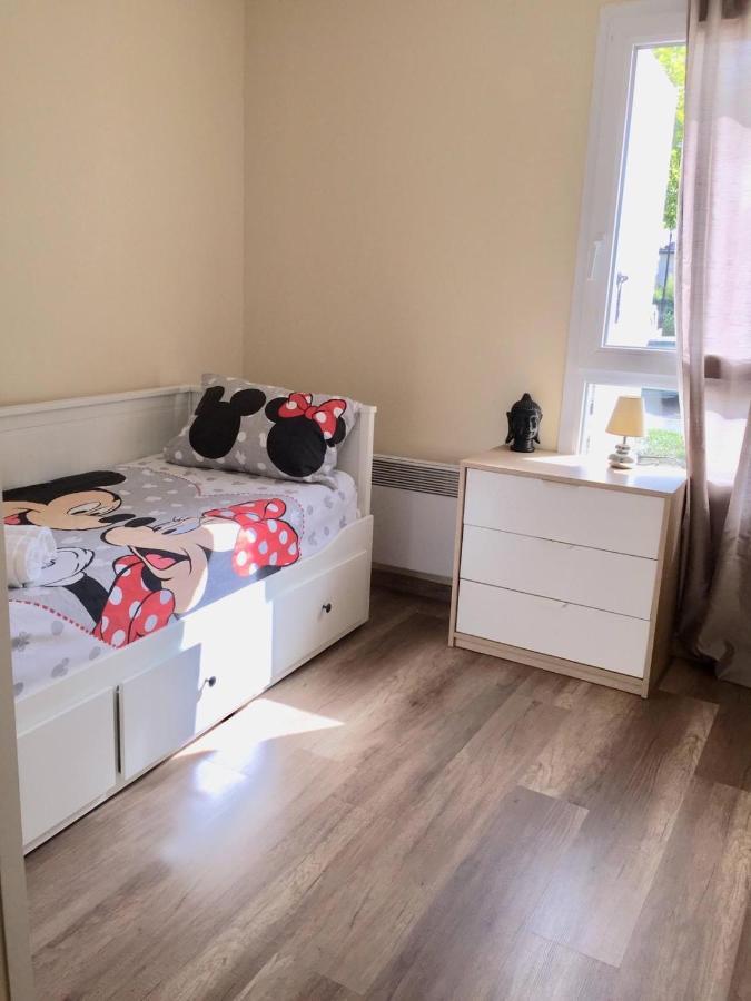 Appartement Eco 6 Personnes Magny-le-Hongre Exterior foto